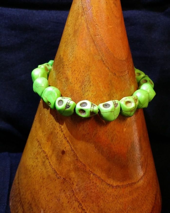 Jewelry - Skull Bracelet - Green